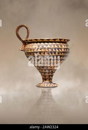 Il design decorato della tazza di argilla minoica, Lo Stile Sontuoso Speial, il Palazzo di Cnosso 1500-1450 a.C., il Museo Archeologico di Heraklion. Foto Stock