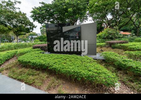 Singapore. Gennaio 2020. Memorial alle vittime di Konfrontasi svelato vicino MacDonald House Foto Stock