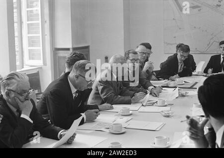 Conferenza stampa sul tunnel IJ Data: 8 settembre 1961 Parole Chiave: Conferenze stampa Foto Stock