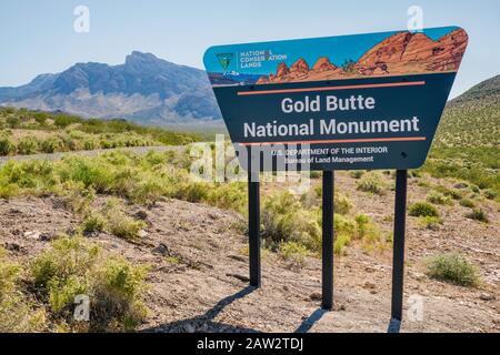 Cartello su Gold Butte Road al confine con il Gold Butte National Monument, vicino a Riverside, Nevada, Stati Uniti Foto Stock