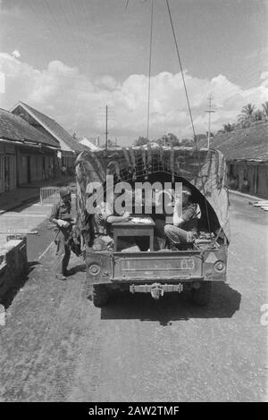 Krawang, Poerwakarta, polizia Tjikampek azione. Krawang Sector Data: 23 Luglio 1947 Località: Indonesia, Java, Indie Orientali Olandesi Foto Stock