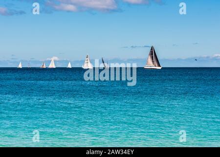 Corse di yacht da Grand Anse Beach, St George's, Grenada Foto Stock