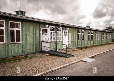 Mauthausen, Austria; 16 agosto 2019: Barrack nel campo di concentramento di Mauthausen dove sono stati imprigionati migliaia di prigionieri ebrei e politi Foto Stock