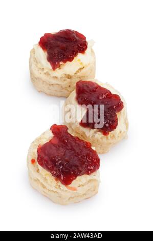 Monolocale con scones fatti in casa, panna coagulata e confettura di fragole. Quando la marmellata è in cima ha detto che è una versione Devonshire - John Gollop Foto Stock