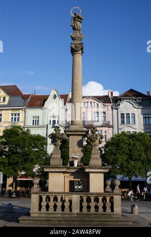 REPUBBLICA Ceca, OSTRAVA- 06 Giugno 2019: Colonna Mariana, colonna di Santa Maria, colonna con una statua della Vergine Maria, (barocca), colonna della peste. Foto Stock