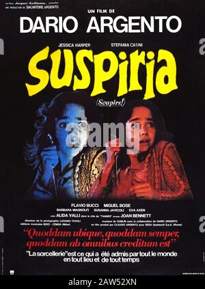 1976 , ITALIA : il poster FRANCESE di pubblicità per il film SUSPIRIA del regista italiano DARIO ARGENTO, con Jessica Harper , Alida Valli , Migu Foto Stock