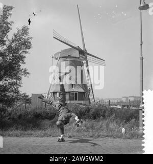 East German Skifenomeen King Everest Esercita Riekermolen Data: 8 Agosto 1961 Nome Dell'Istituzione: Riekermolen Foto Stock
