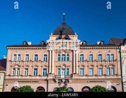 Edificio del tardo 19th secolo in stile Liberty, a Trg Slobode (Piazza della libertà) a Novi Sad, Vojvodina, Serbia Foto Stock