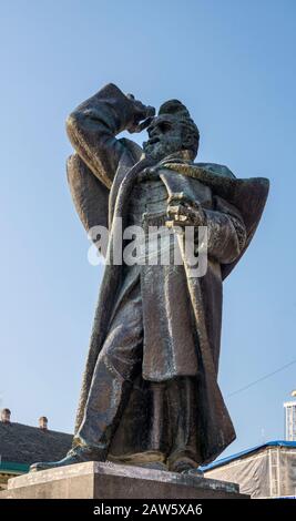 Statua di Svetozar Miletic, eretta nel 1939, a Trg Slobode (Piazza della libertà) a Novi Sad, Vojvodina, Serbia Foto Stock