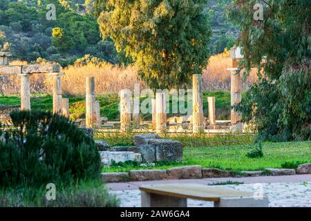 Tempio di Artemide nel sito archeologico di Brauron, Attica, Grecia. Pomeriggio. Foto Stock