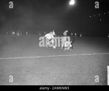 Nazionale olandese contro Londra Combinazione, tempo di gioco per l'inglese obiettivo data: 23 marzo 1960 Parole Chiave: Sport, calcio Foto Stock