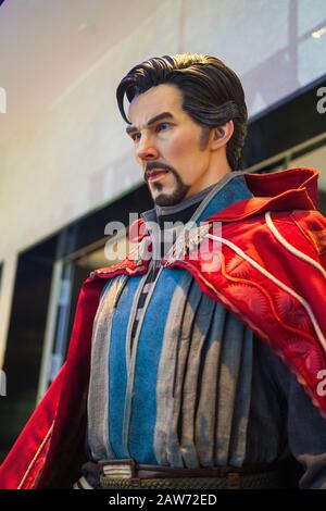 Shenzhen, Cina, Aprile 2019. Primo piano di Doctor Strange nel cinema. È un film di supereroi americani del 2016 basato sul personaggio della Marvel Comics Foto Stock