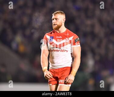 6th Febbraio 2020, Stadio Halliwell Jones, Warrington, Inghilterra; Betfred Super League, Warrington Wolves / Saint Helens : Luke Thompson (10) Di St Helens In Azione Foto Stock