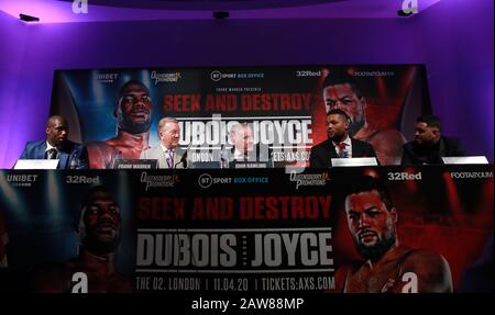 Daniel Dubois (a sinistra), Frank Warren (al centro a sinistra), John Rawling (al centro), Joe Joyce (al centro a destra) e Sam Jones durante la conferenza stampa alla BT Tower di Londra. Foto Stock