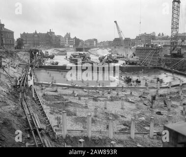 Lavori durante la costruzione del tunnel IJ ad Amsterdam il sito di costruzione panoramica al Oosterdok Data: 4 ottobre 1966 Località: Amsterdam, Noord-Holland Parole Chiave: Costruzione, gallerie, strada Foto Stock