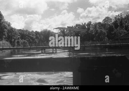 Photos Liberation North Sumatra [Folding Bridge] Data: 19 Dicembre 1948 Luogo: Indonesia, Indie Orientali Olandesi, Sumatra Foto Stock