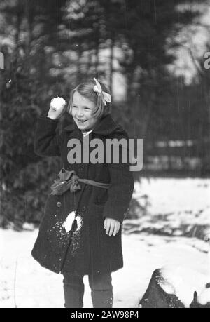 Principessa Irene a scuola Data: 4 marzo 1946 Parole Chiave: Scuola Nome Della Persona: Irene, principessa Foto Stock