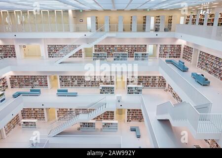 Stoccarda, Germania - 17 Marzo 2014: La Biblioteca Della Città Di Stoccarda Progettata Da Eun, Young, Yi. Fornisce più di 500.000 libri. Foto Stock