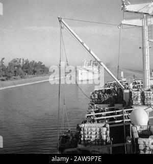 Dutch Troop Meet in the Suez Canal Data: 26 febbraio 1948 luogo: Egitto Parole Chiave: Navi Foto Stock