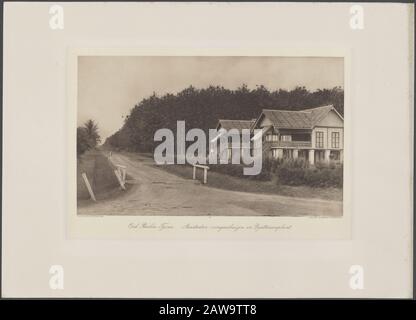 Album Fotografico Deli Company: Deli Maatschappij. Costa orientale di Sumatra (C.J. Kleingrothe, Medan) Azienda Boeloe Tjina. Assistenti-Congestiehuizen E Djattiaanplant Data: 1905 Luogo: Indonesia, Indie Orientali Olandesi, Sumatra Foto Stock