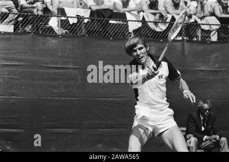 International Tennis Melkhuisje 1979 Louk Sanders In Azione Data: 26 Luglio 1979 Luogo: Hilversum, Noord-Holland Parole Chiave: Sport, Tennis, Torneo Nome Persona: Sanders, Loek Institution Nome: Melkhuisje, 'T Foto Stock