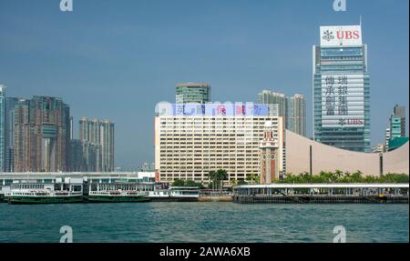 Tsim Sha Tsui Da Victoria Harbour, Hong Kong Foto Stock