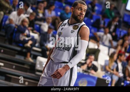 Tenerife (Spagna), Italia, 07 Feb 2020, kyle weems (segafredo virtus bologna) durante la partita durante Segafredo Virtus Bologna vs San Lorenzo de Almagro - FIBA Intercontinental Cup - Credit: LPS/Davide di Lalla/Alamy Live News Foto Stock