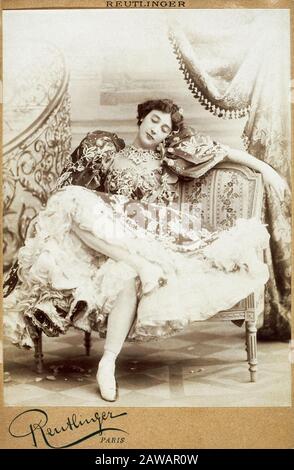 1890 ca, PARIGI , FRANCIA : il celebre cantante e ballerino dell'Opera , demi-mondaine della Belle Epoque la BELLE OTERO ( Agustina Otero Iglesias , 1 Foto Stock