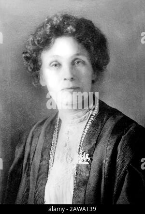 1912 ca , GRAN BRETAGNA : l'attivista sociale e figura di spicco del movimento delle prime donne Emmeline Pankhurst ( 1858 - 1928 ) . Leader del Brit Foto Stock