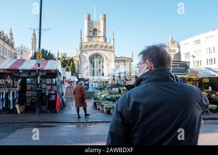 Cambridge Market Square nel centro di Cambridge, sulla Market Hill. I commercianti sono là 7 giorni una settimana. Foto Stock