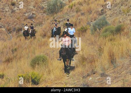 Equitazione in Alpujarras. Andalusia. Spagna. Europa Foto Stock