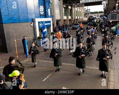 Murrayfield Sadium, Edimburgo, Regno Unito. 8th Feb, 2020. International Six Nations Rugby, Scozia contro Inghilterra; la squadra scozzese arriva per il gioco Credit: Action Plus Sports/Alamy Live News Foto Stock