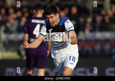 Firenze, Italia. 08th Feb, 2020. Firenze, Italia. 08th Feb 2020. Ruslan malinovskyi (atalanta) happiness Goal 1-2 in Fiorentina vs Atalanta, italian Serie A soccer match a Firenze, Italy, February 08 2020 Credit: Independent Photo Agency Srl/Alamy Live News Credit: Independent Photo Agency Srl/Alamy Live News Foto Stock