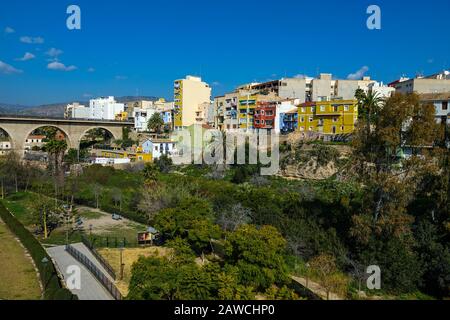 Le famose case colorate di Villajoyosa, Costa Blanca, Spagna Foto Stock