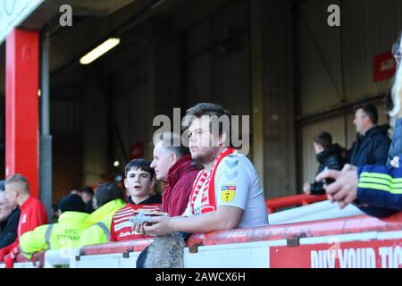 Londra, Regno Unito. 08th Feb, 2020. I fan di Boro durante la partita Sky Bet Championship tra Brentford e Middlesbrough a Griffin Park, Londra, sabato 8th febbraio 2020. (Credit: Ivan Yordanov | MI News)La Fotografia può essere utilizzata solo per scopi editoriali di giornali e/o riviste, licenza richiesta per uso commerciale Credit: Mi News & Sport /Alamy Live News Foto Stock