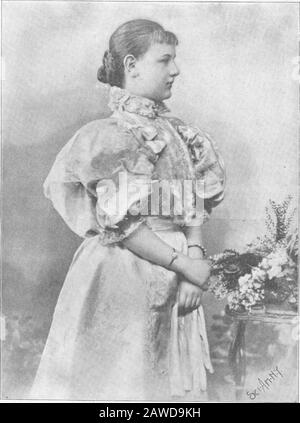 Volume americano scientifico 76 numero 13 (marzo 1897). U va sul movimento di respiro dell'addome e dei muscoli alla parte laterale della vostra vita. Un movimento molto leggero è tutto thatis necessario per la respirazione normale; ma ora voi havelet la vostra caduta del petto! Sei così stanco che non si può tenere itup! Ciò mostra uno stato di cose molto cattivo e innaturale ; l'essere umano normale, ogni volta che è notrelaxed, cammina con il petto in su ; e quando talkswith vigore o interesse, è con il petto in su ; e youtant tenere il vostro su tre minuti senza fatica- non potete farlo, per niente, per cinque! Sapete che i preservati Foto Stock