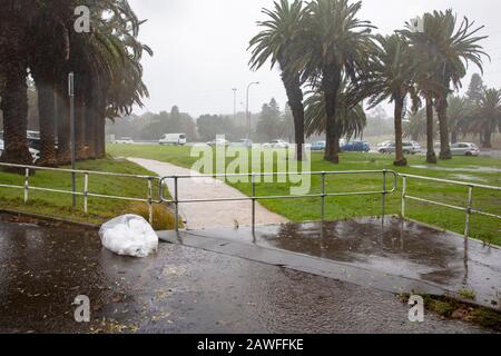 Piogge intense e tempeste battano Sydney in un giorno di estati, Sydney, Australia Foto Stock