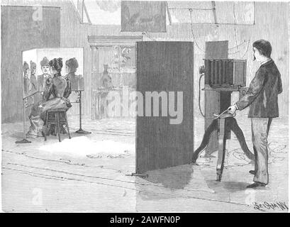 Scientific American Volume 71 numero 14 (ottobre 1894) . alle devastazioni di fuoco o è stato schiacciato dalle pesanti nevi di questa regione Qui in un tempo reale si possono trovare belle chiese, teatri, e case da ballo, case scolastiche, saloni, panetterie, birrerie, banche, alberghi, e un quotidiano, e un inventario minerario nella sessione quotidiana. Le rovine di un edificio in pietra possono ancora essere viste. È stato costruito da Perkins & Smith, di Brady City, Sierra County, a un costo di 33.000 dollari. Manypersons che non hanno mai visitato il campus lo ricorderà distintamente dal fatto delle valutazioni regolari che hanno pagato su mi Foto Stock