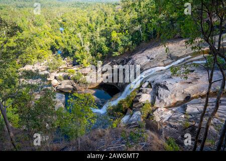 Vista delle cascate di Murray dal belvedere. Girramay National Park, Vicino A Cardwell, North Queensland, Australia Foto Stock