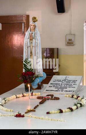 Tomba di Madre Teresa nella casa delle madri a Calcutta. India Foto Stock