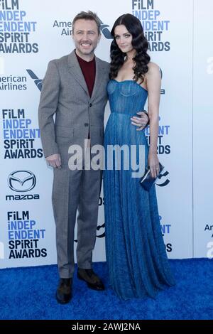 Chris Hardwick e Lydia Hearst partecipano al Film Independent Spirit SAwards di Santa Monica, Los Angeles, USA, l'8 febbraio 2020. | utilizzo in tutto il mondo Foto Stock