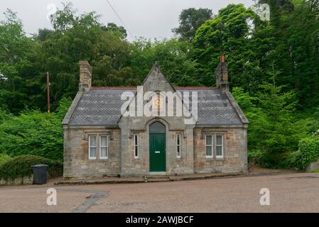 Una testa sulla foto di Jubilee Cottage, un tradizionale cottage 2 camere costruito nel 1887 nel villaggio di Ford in rurale Northumberland. Foto Stock