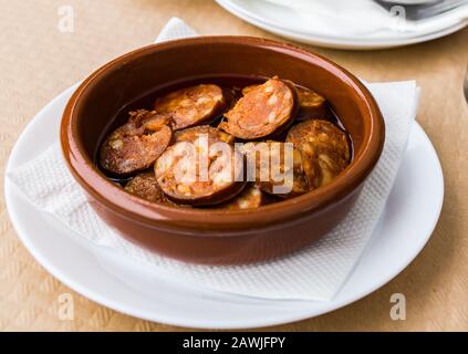 Tapas spagnole chorizo Foto Stock