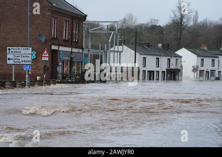 Strade inondate in Appleby-in-Westmorland, Cumbria, come Storm Ciara colpisce il Regno Unito. Foto Stock