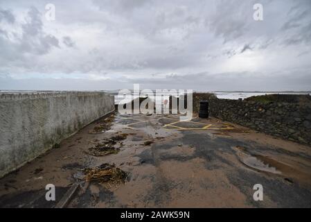 Storm Ciara, Rhosneigr, Anglesey, Galles Del Nord Foto Stock