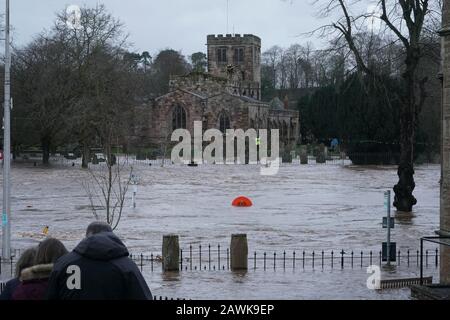 Strade inondate in Appleby-in-Westmorland, Cumbria, come Storm Ciara colpisce il Regno Unito. Foto Stock