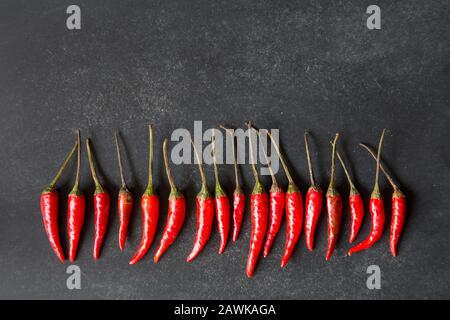 peperoncini piccanti a bordo Foto Stock