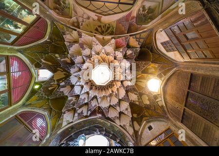 Cupola nel Bazaar di Kashan, Iran. Foto Stock