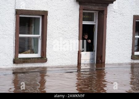 Strade inondate in Appleby-in-Westmorland, Cumbria, come Storm Ciara colpisce il Regno Unito. Foto Stock