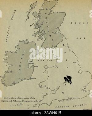 Il Commonwealth delle Nazioni; un'indagine sulla natura della cittadinanza nell'Impero britannico, e nelle relazioni reciproche delle varie comunità thereofPt1 . volontà egenerale è stato in grado non solo di fare le leggi, per determinare il modo della loro esecuzione, e il conflitto teconstituzionale è stato terminato. Il sovrano, tuttavia, ha mantenuto una funzione importante. Egli ha immobilato il potere di avvocato per il Commonwealth, attraverso il quale, in ultima istanza, il nazionalista potrebbe essere in grado di dichiarare se un governo del parlamento stava giustamente interpretando la sua volontà. La prerogativa della Corona aveva, come Foto Stock